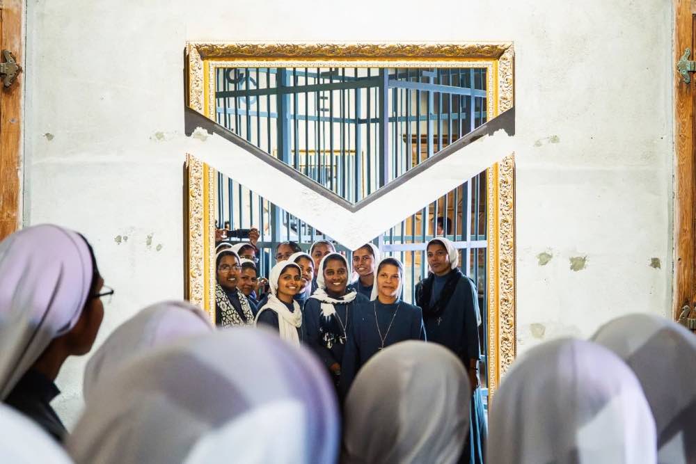 AMPHIBIAN AESTHETICS - MICHELANGELO PISTOLETTO: DIVISION AND MULTIPLICATION OF THE MIRROR